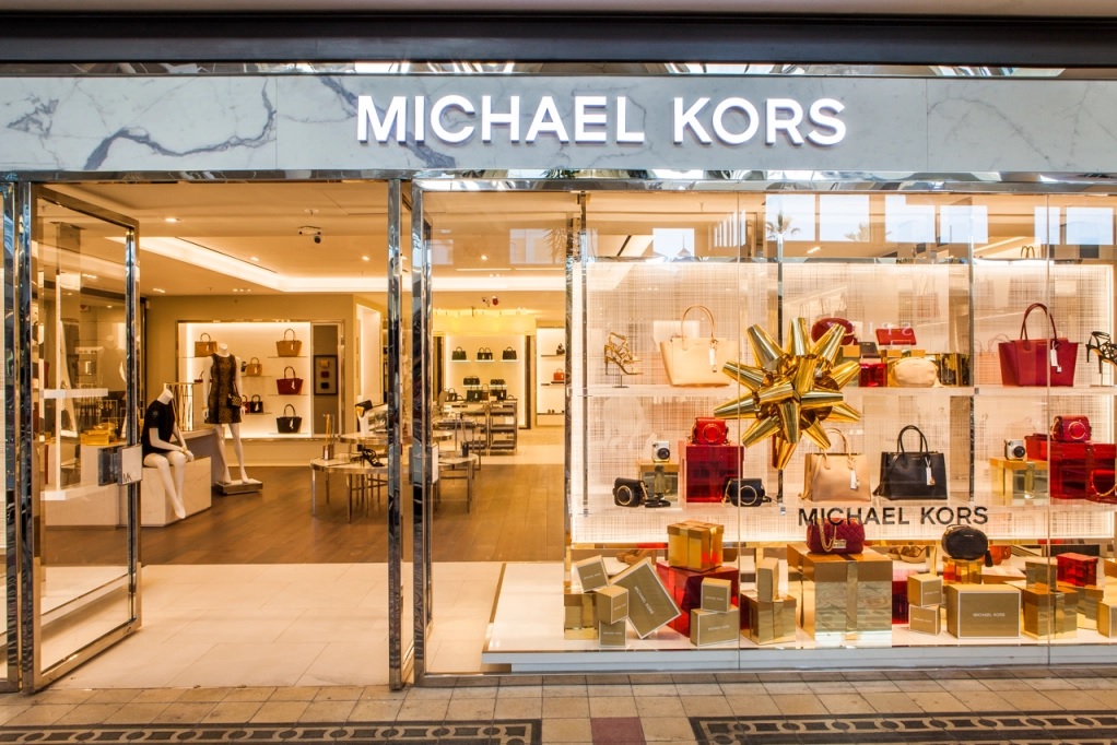Michael Kors: Overview - Michael Kors Fashion Legacy, Features ...